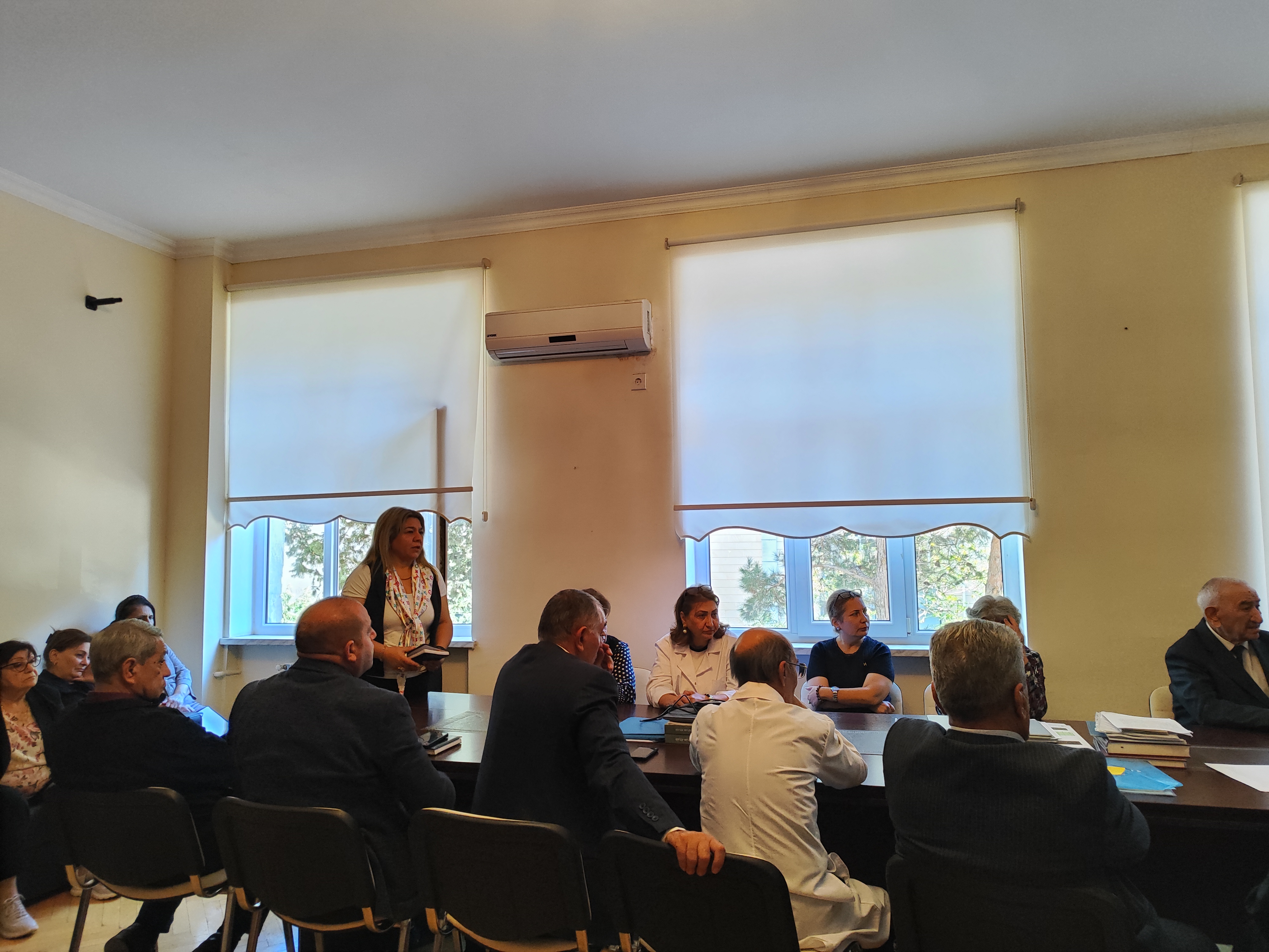 Torpaqşünaslıq və Aqrokimya İnstitutunda Qarabağ səfər çərçivəsində görülmüş işlər müzakirə olunub