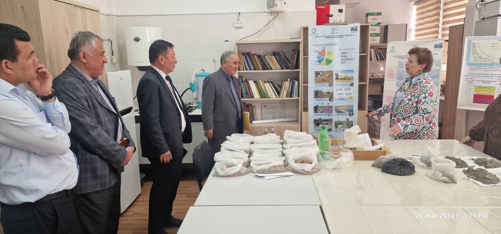 Issues of cooperation between the scientists of Azerbaijan and Uzbekistan were discussed.
