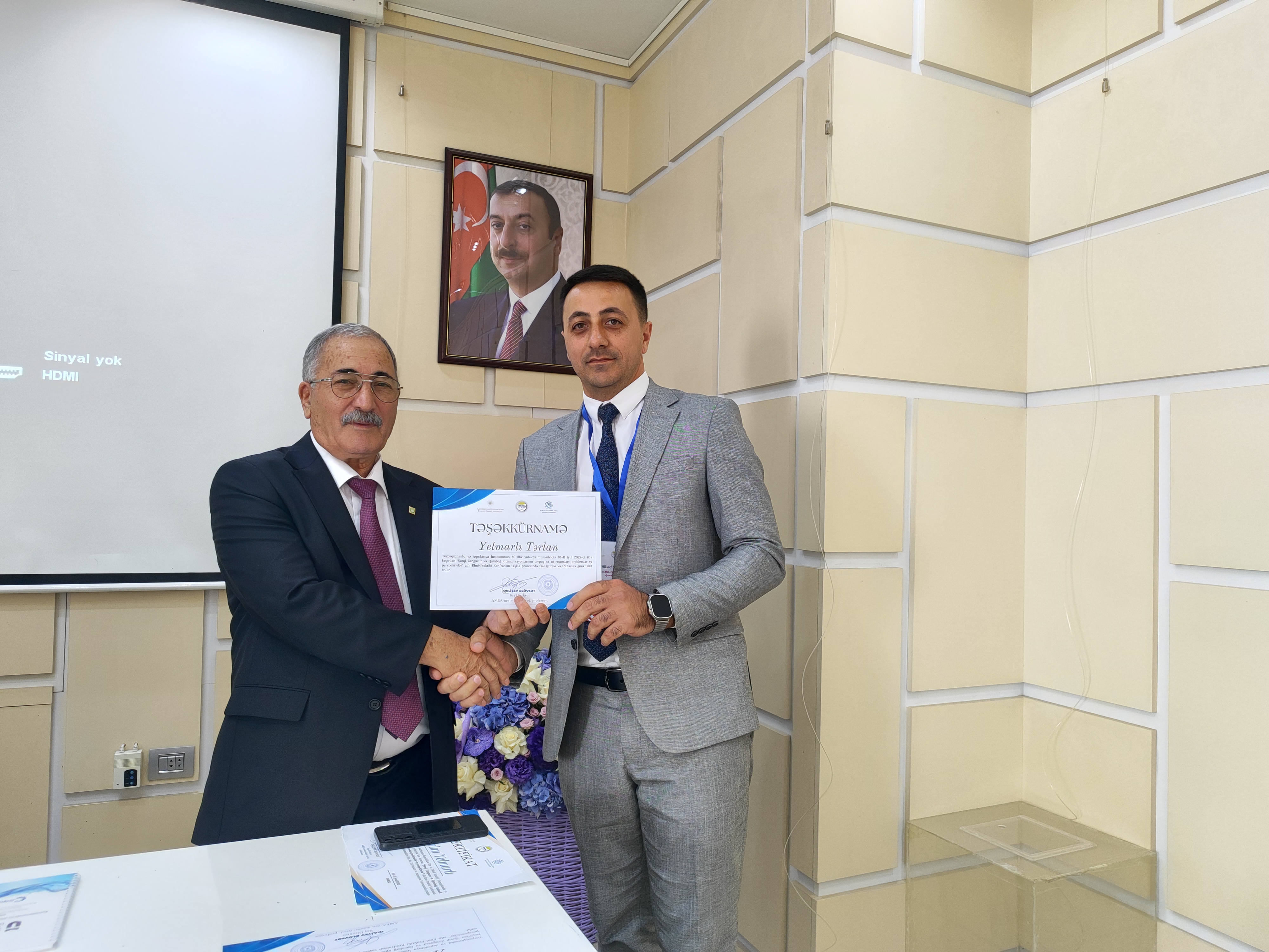 Şərqi Zəngəzur və Qarabağ iqtisadi rayonlarının torpaq və su resurslarına dair elmi-praktiki konfrans davam edir