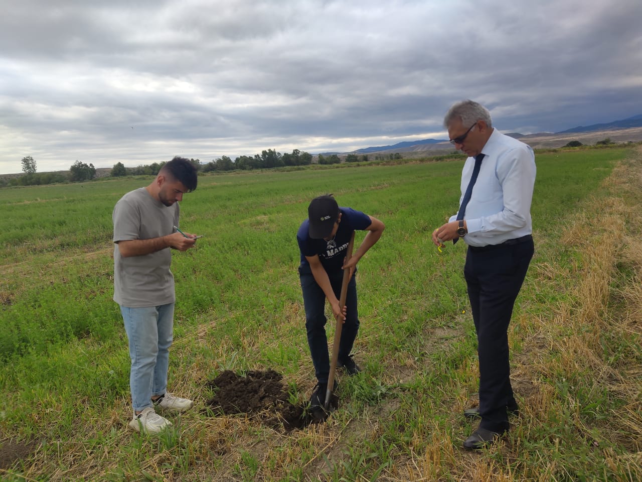 The Institute of Soil Science and AgroChemistry of the Ministry of Science and Education of the Republic of Azerbaijan has started soil research in the territories freed from occupation.