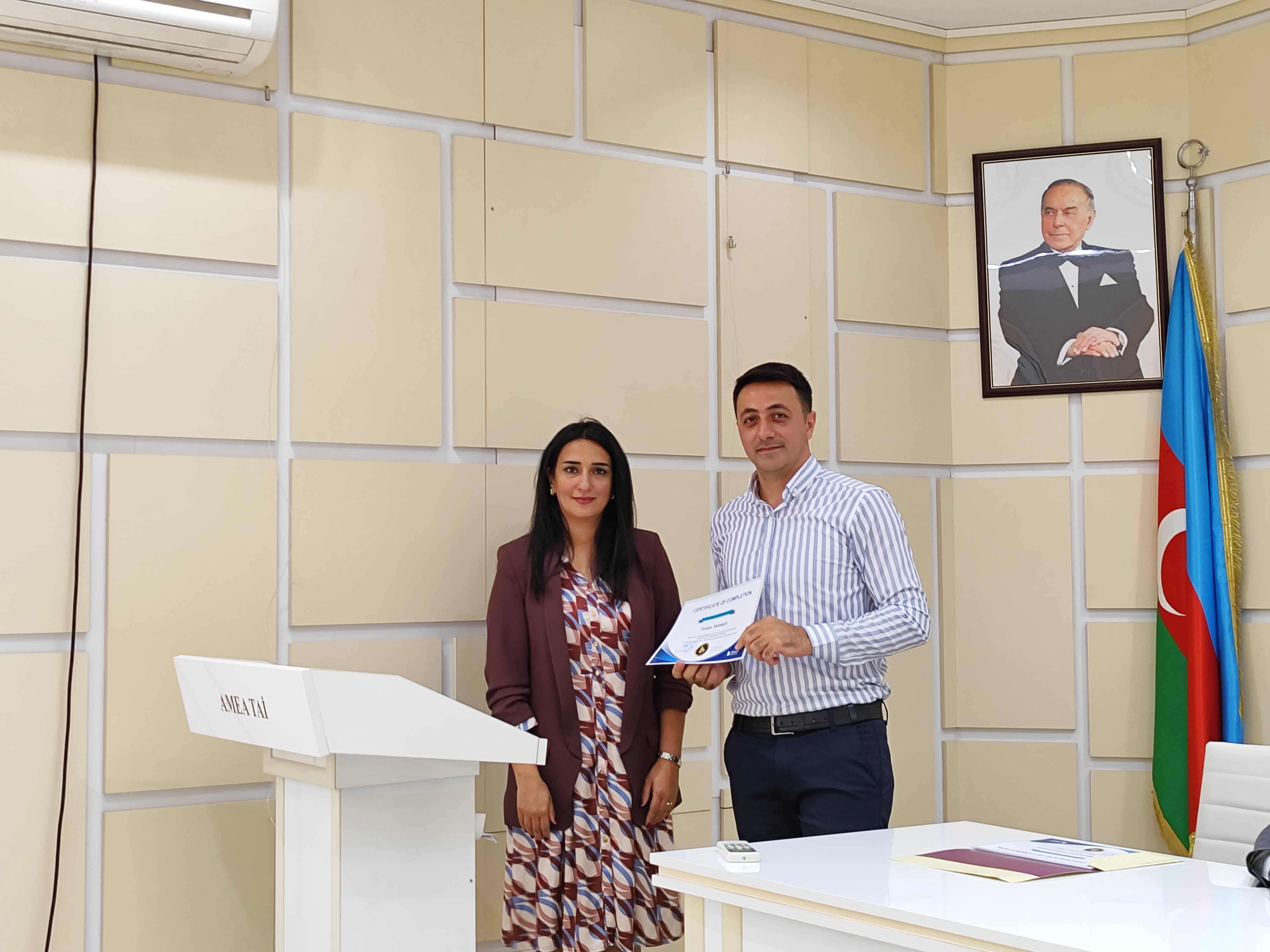 The English language certificates of Khazar University were presented to the employees of the Institute of Soil Science and Agrochemistry of the Ministry of Science and Education of the Republic of Azerbaijan.