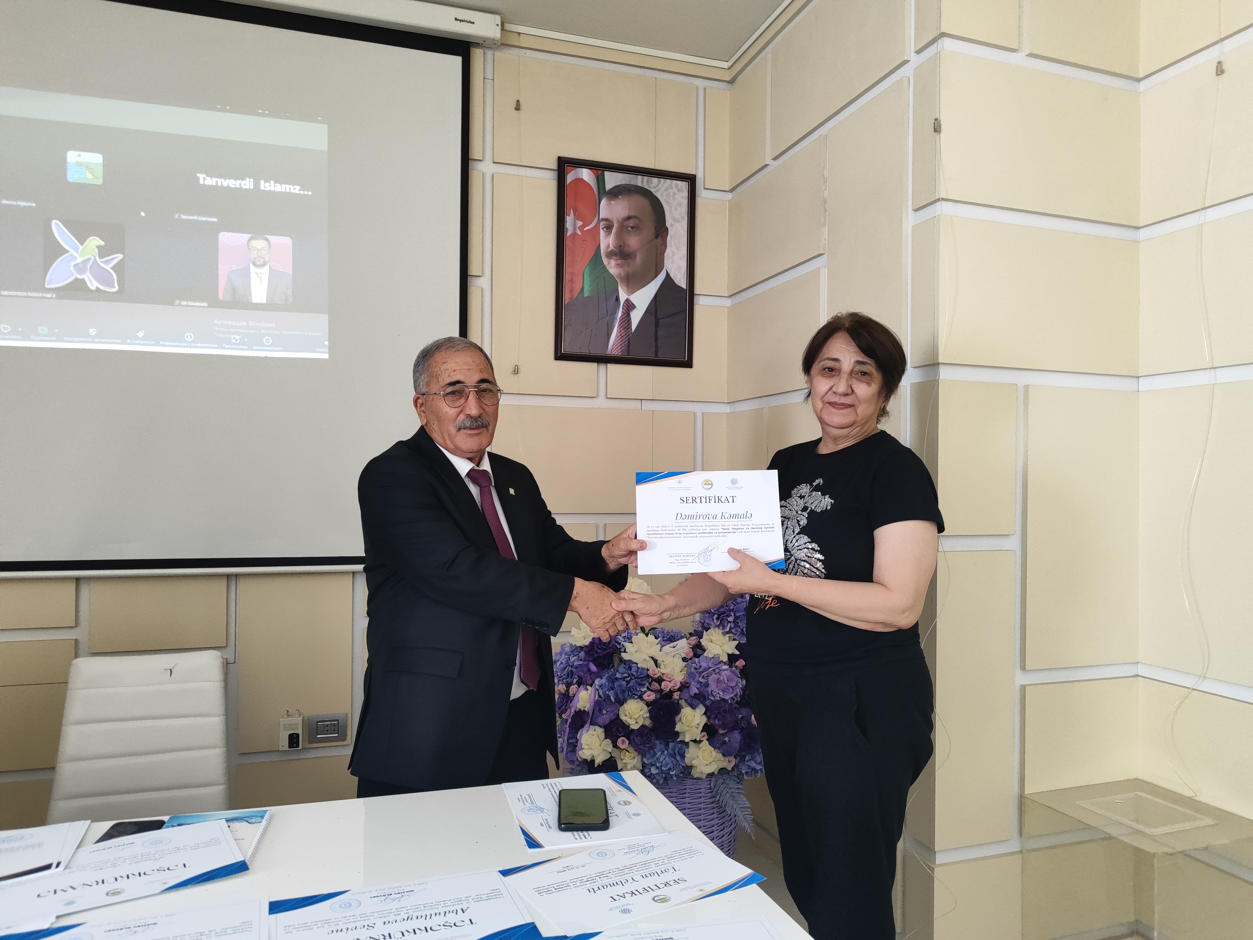 Şərqi Zəngəzur və Qarabağ iqtisadi rayonlarının torpaq və su resurslarına dair elmi-praktiki konfrans davam edir