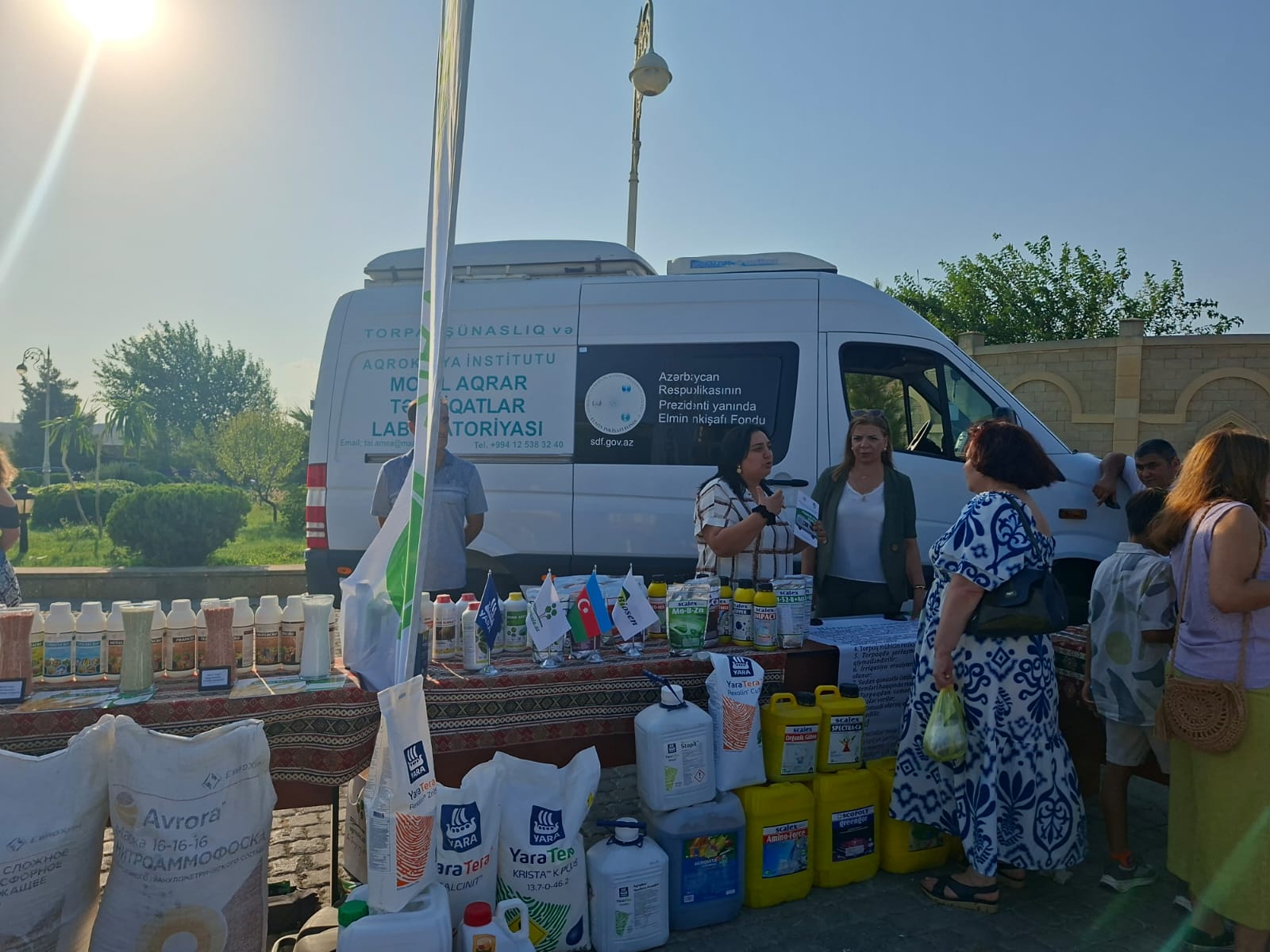 Elm və Təhsil Nazirliyinin Torpaqşünaslıq və Aqrokimya İnstitutunun əməkdaşları  "Qala Əncir Festivalı"nda fəal iştirak edib