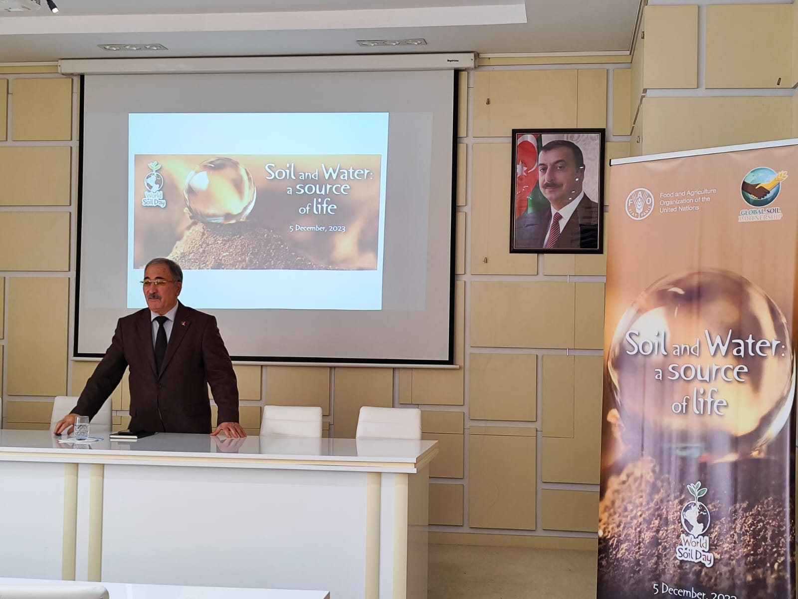 An event was held on the occasion of World Soil Day at the Institute of Soil Science and Agrochemistry of the Ministry of Science and Education of the Republic of Azerbaijan.