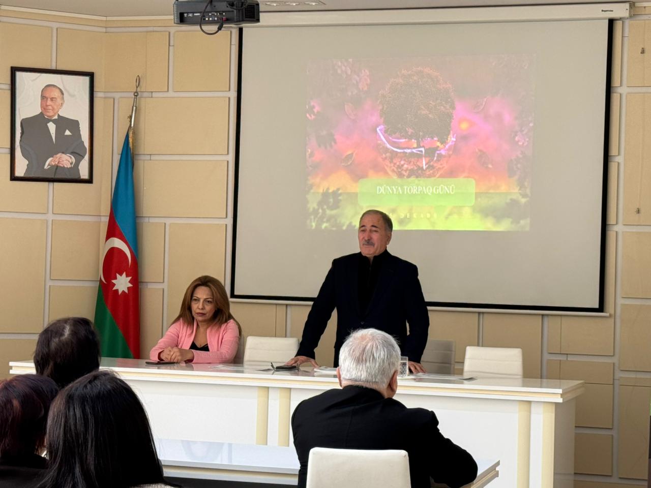 An event was held at the Institute of Soil Science and Agrochemistry of the Ministry of Science and Education of the Republic of Azerbaijan on the occasion of World Soil Day.