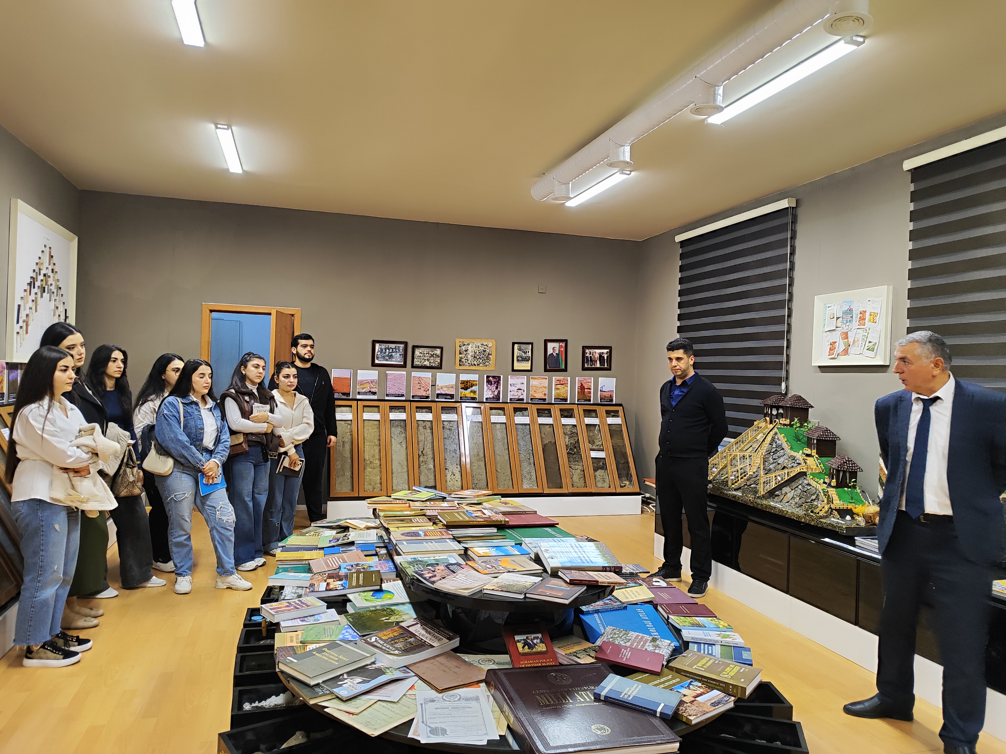 AR ETN Torpaqşünaslıq və Aqrokimya İnstitutunda “Açıq qapı” günləri davam edir