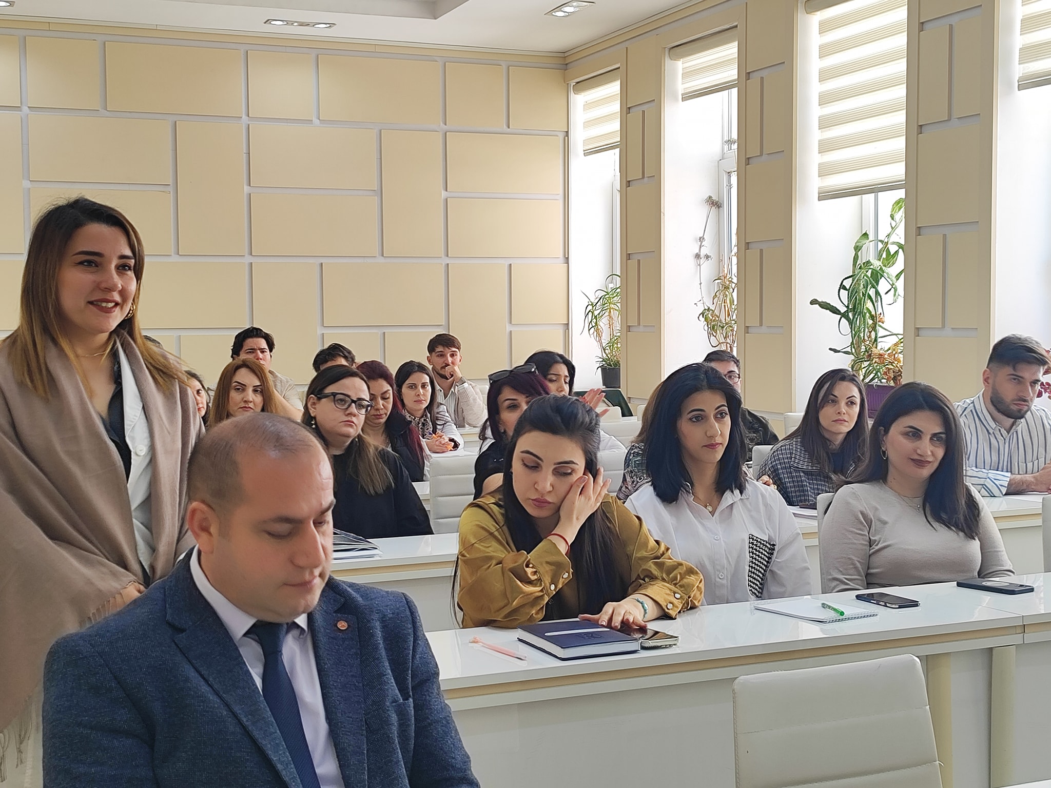 The Director General of the Institute of Soil Science and Agrochemistry held a meeting with the Institute's young scientists.