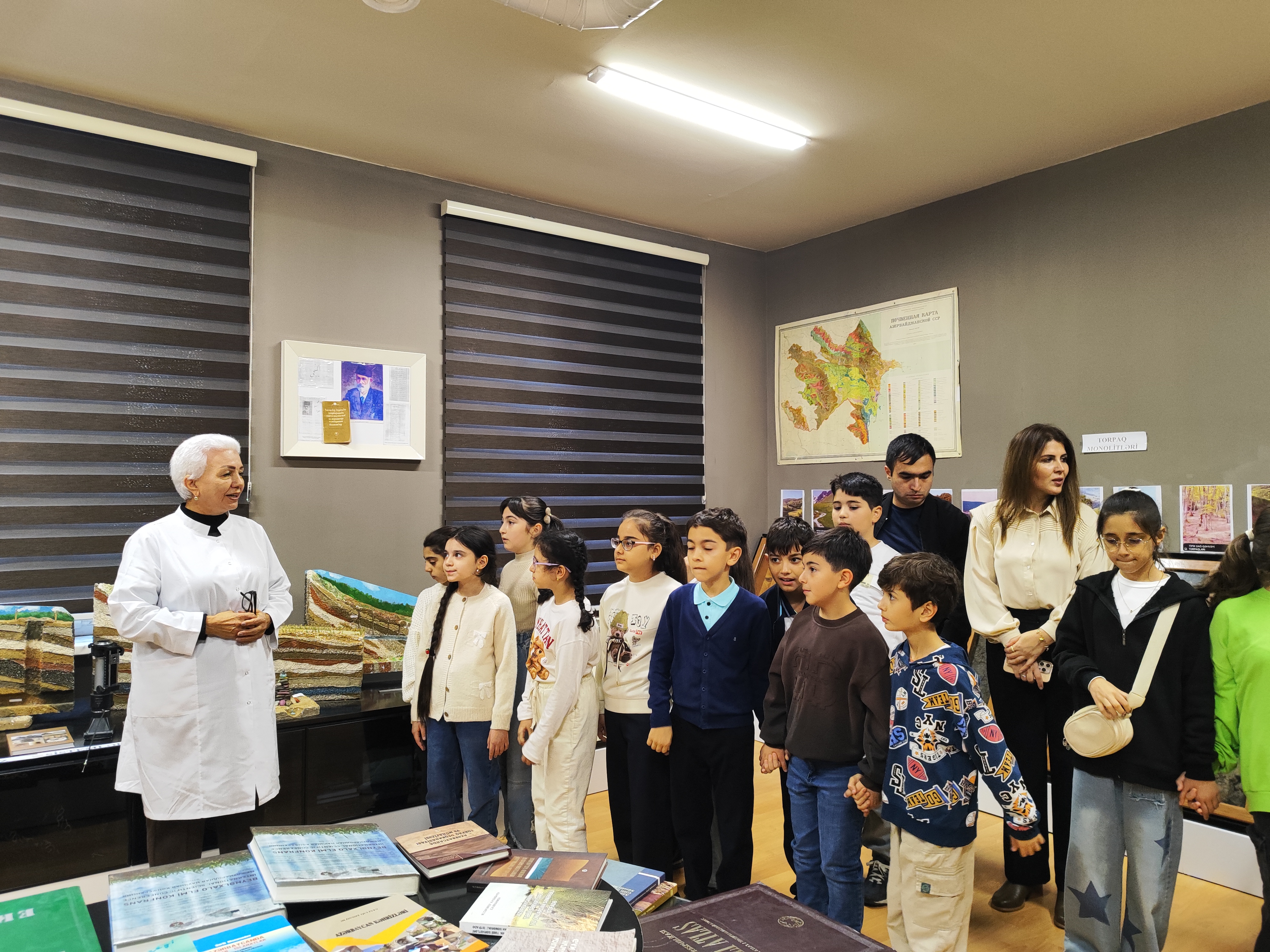 "Open Door" days continue at the Institute of Soil Science and Agrochemistry of the Ministry of Science and Education of the Republic of Azerbaijan.