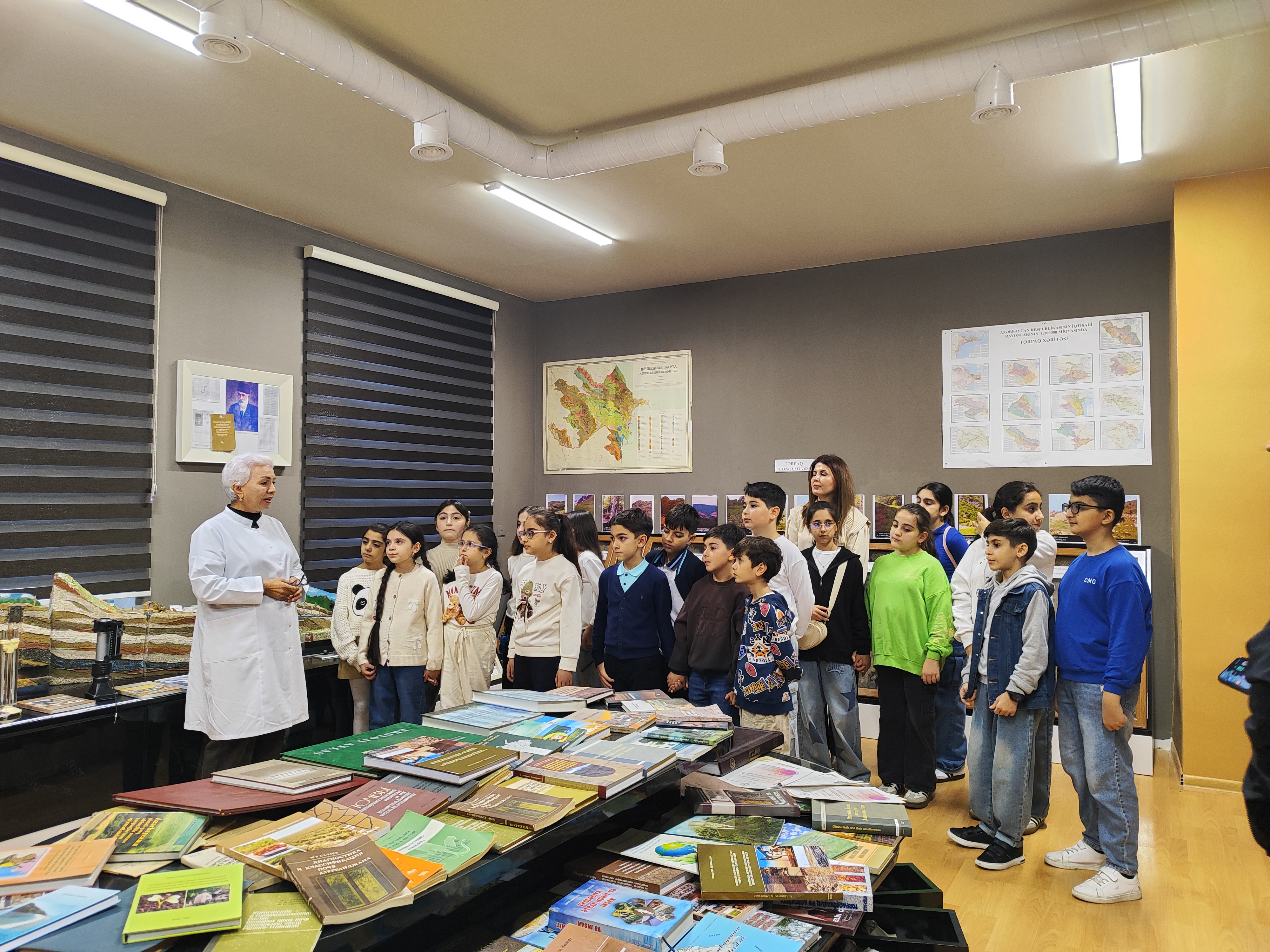 "Open Door" days continue at the Institute of Soil Science and Agrochemistry of the Ministry of Science and Education of the Republic of Azerbaijan.